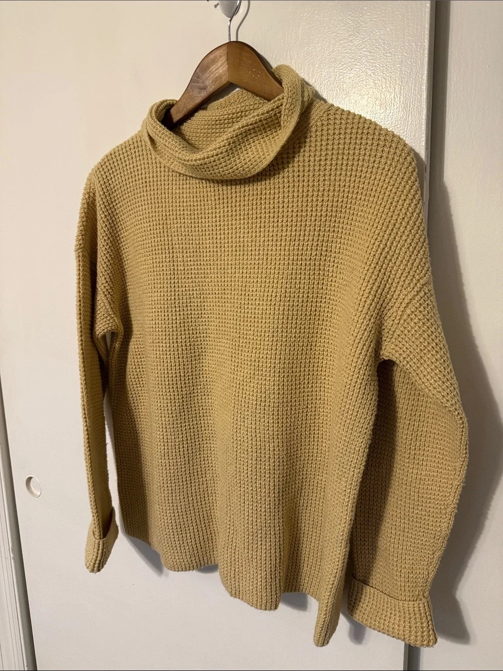 J. Jill Long Sleeve Turtle Neck Waffle Knit Sweater Beige LP Neutral Fall Warm